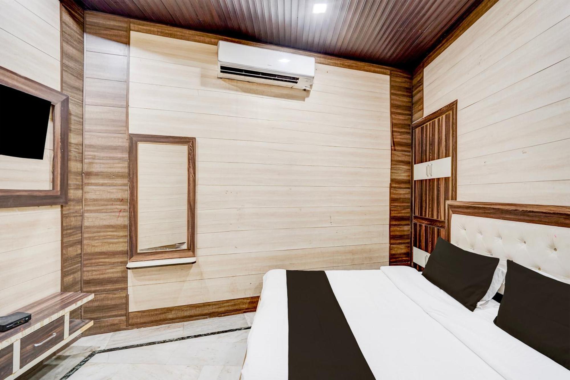 Hotel O Mayur Resort Mathura Exterior photo